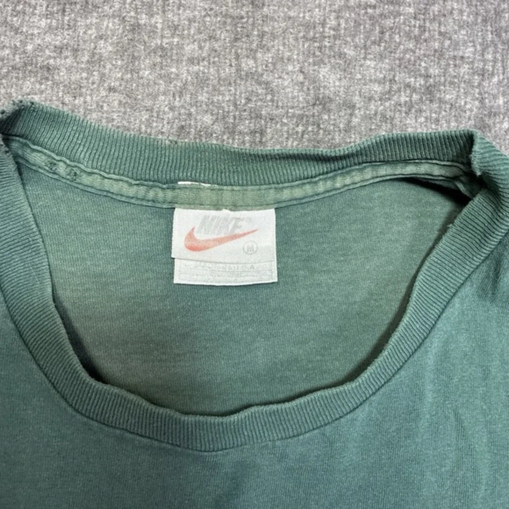 Vintage 90s Nike White Tag Embroidered Mini Swoosh Green T-Shirt Mens M Thrashed